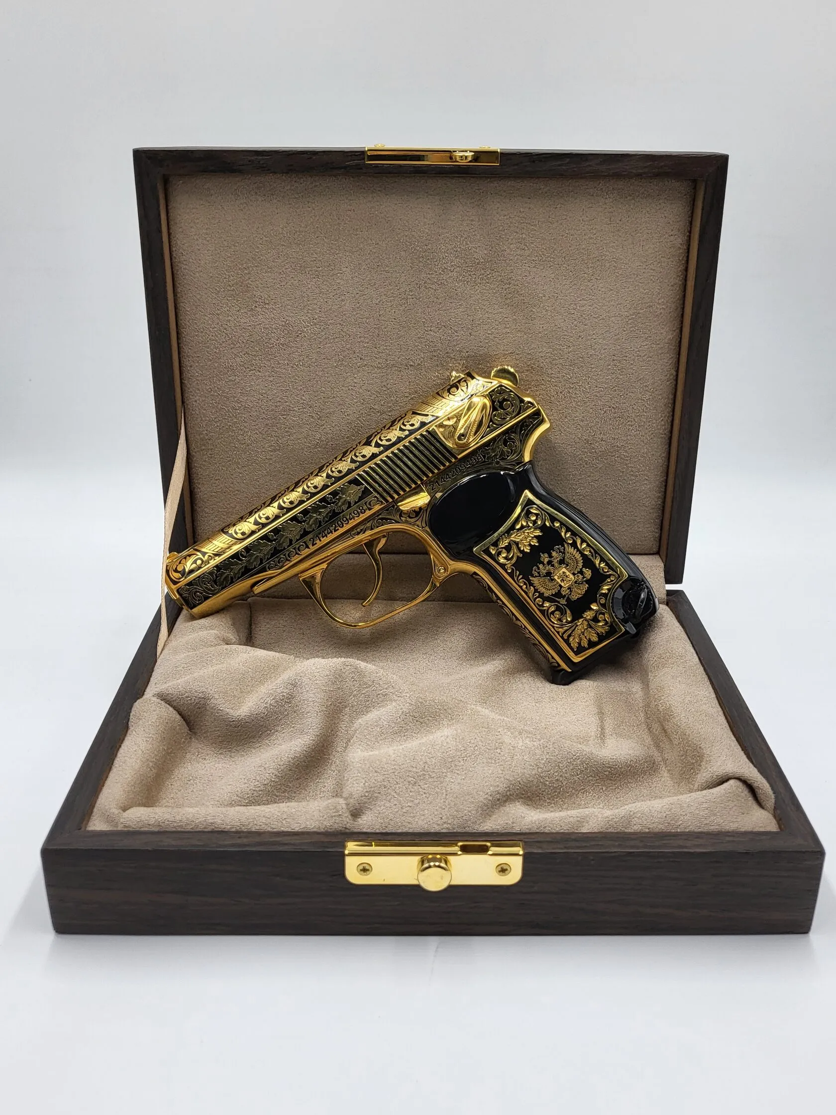 Пистолет Макарова «Герб России»